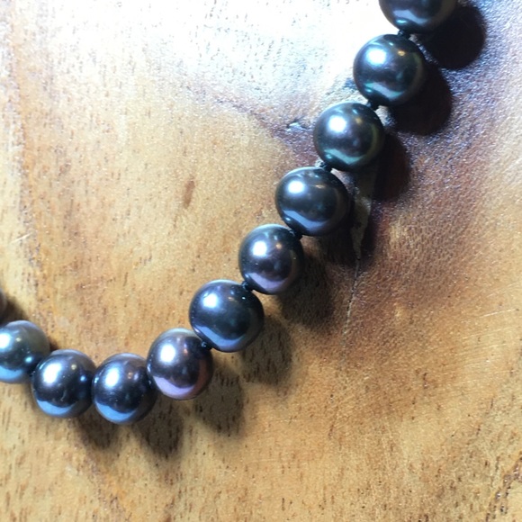 BLACK PEARL NECKLACE - Picture 2 of 7